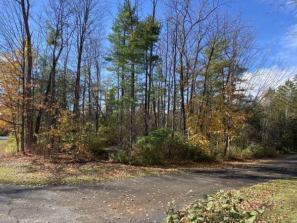 5.4 Acres of Land for Sale in North Canaan Town, Connecticut