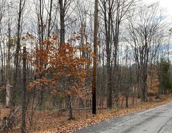 1.38 Acres of Residential Land for Sale in Dexter, Maine