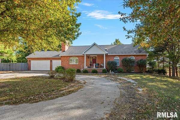 1.5 Acres of Residential Land with Home for Sale in Rochester, Illinois