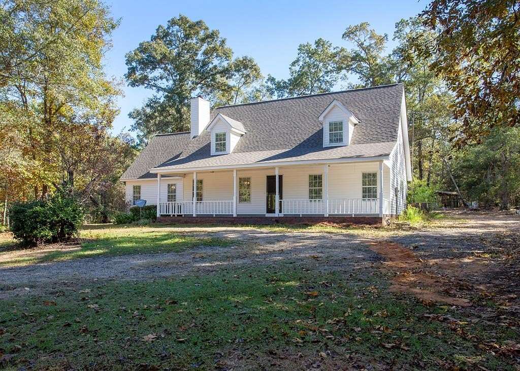 5 Acres of Residential Land with Home for Sale in Clopton, Alabama