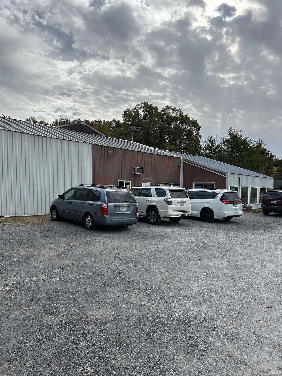 5.8 Acres of Commercial Land for Sale in Leesburg, Indiana