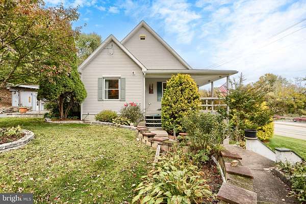 4.33 Acres of Residential Land with Home for Sale in Liverpool, Pennsylvania