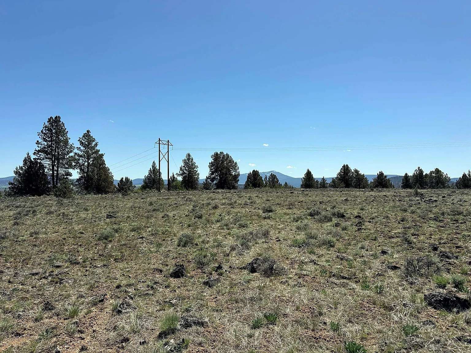 3 Acres of Residential Land for Sale in Chiloquin, Oregon