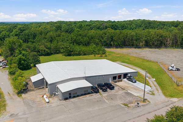 3.13 Acres of Improved Commercial Land for Sale in Fairview, Tennessee