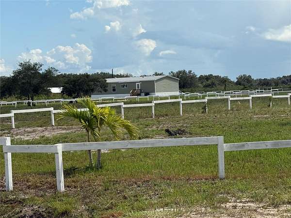 1.25 Acres of Residential Land for Sale in Okeechobee, Florida