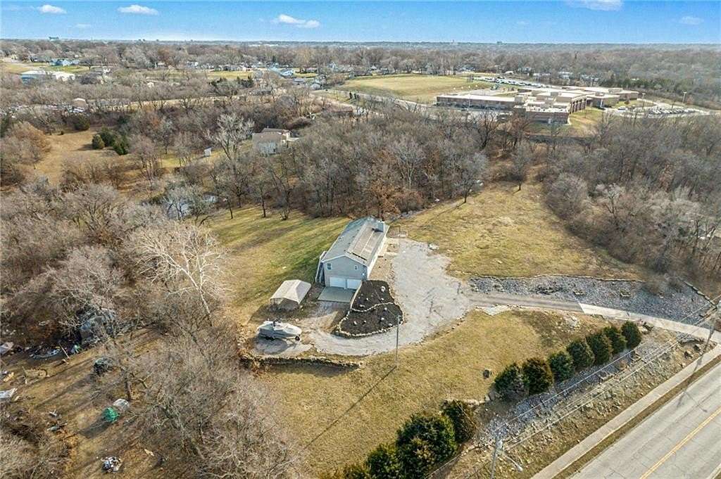 2.66 Acres of Residential Land with Home for Sale in Kansas City, Kansas