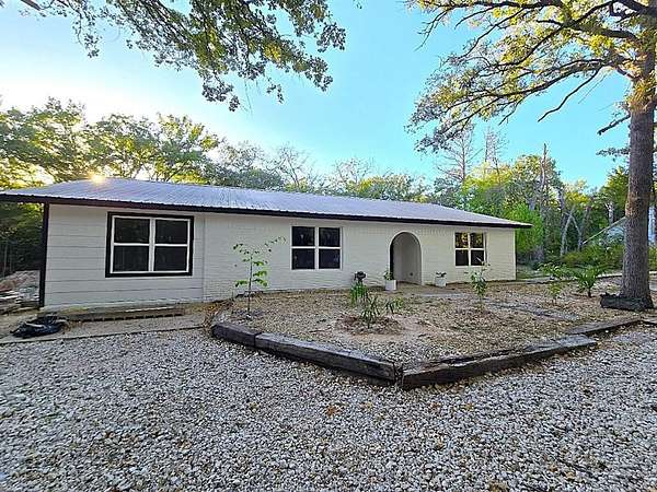 2.22 Acres of Residential Land with Home for Sale in Quinlan, Texas