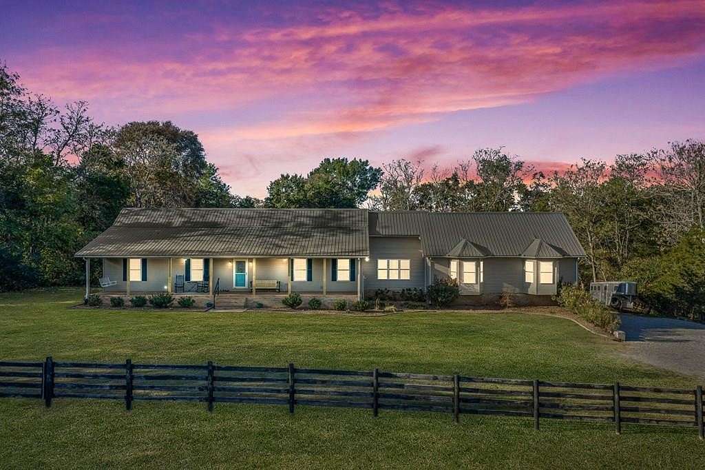 4.26 Acres of Residential Land with Home for Sale in Sparta, Tennessee