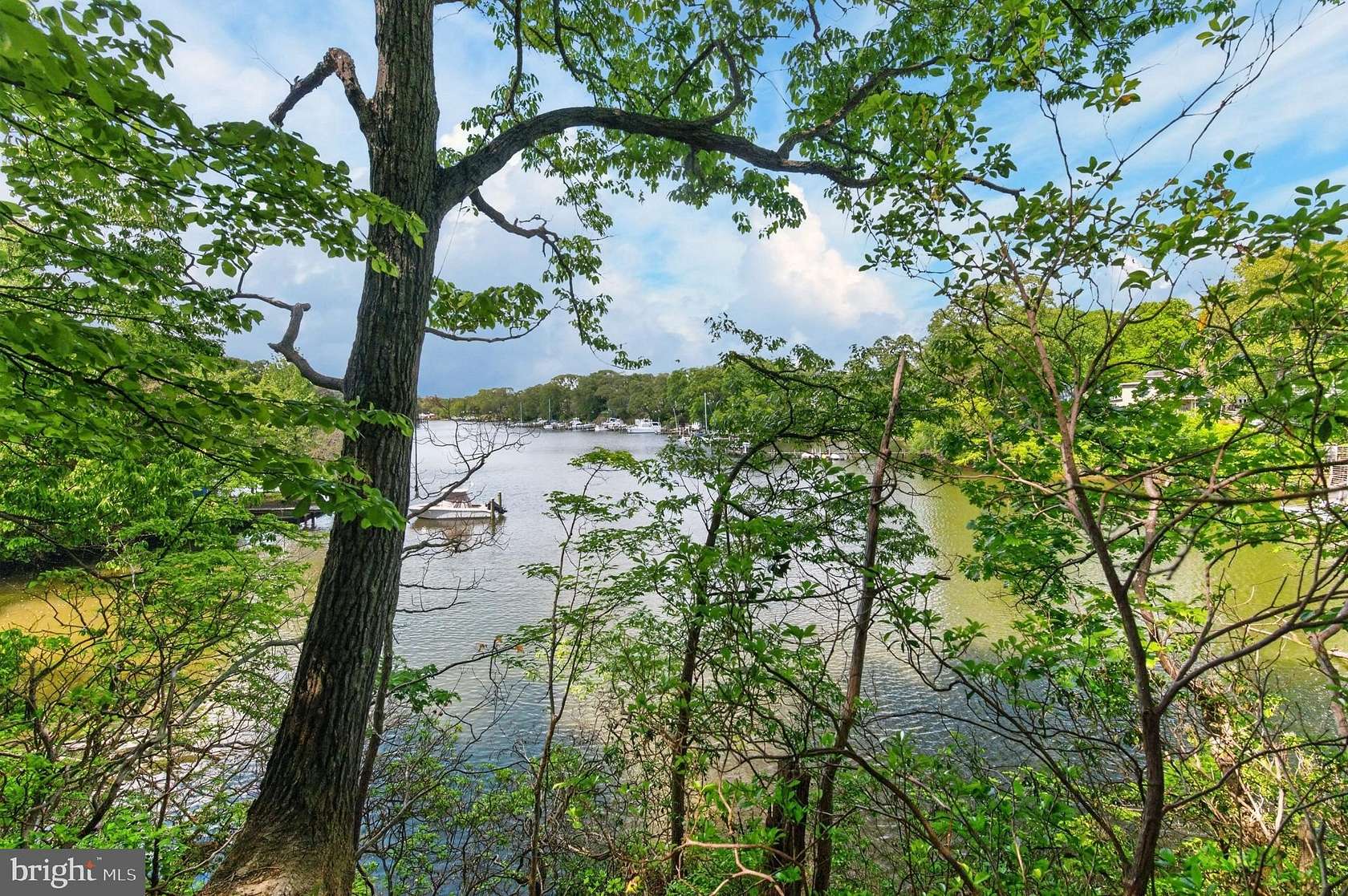 1.5 Acres of Land with Home for Sale in Arnold, Maryland