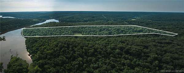 30.5 Acres of Recreational Land & Farm for Sale in Edwards, Missouri