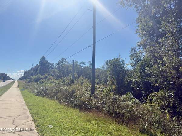 4.89 Acres of Land for Sale in Interlachen, Florida