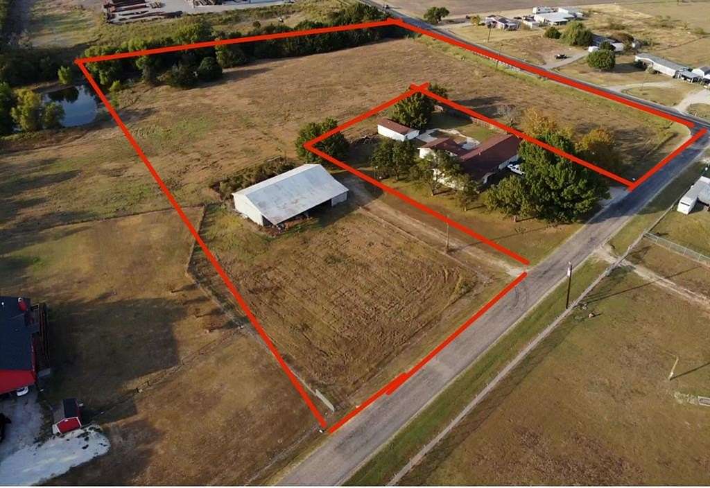 2.62 Acres of Residential Land for Sale in Ferris, Texas