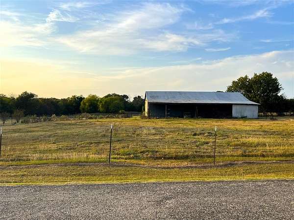 5 Acres of Residential Land for Sale in Ferris, Texas