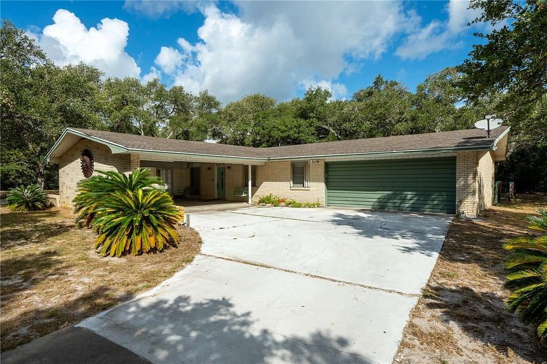 4.12 Acres of Residential Land with Home for Sale in Rockport, Texas