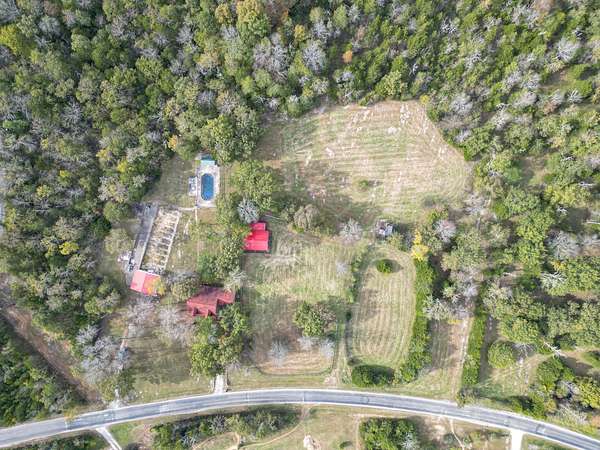 198 Acres of Land with Home for Sale in Columbia, Tennessee