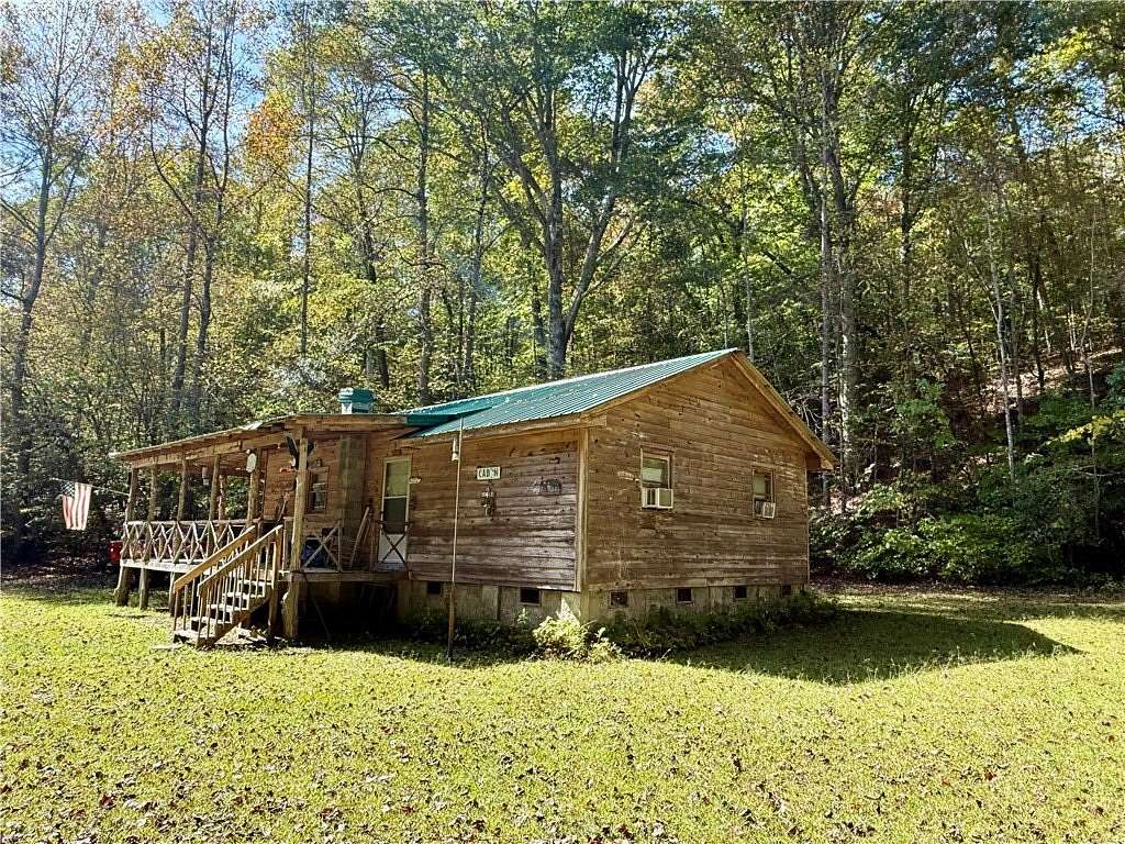 16.7 Acres of Recreational Land with Home for Sale in Westminster, South Carolina