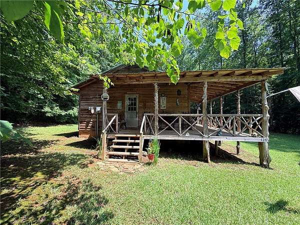 16.7 Acres of Recreational Land with Home for Sale in Westminster, South Carolina