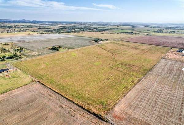10 Acres of Land for Sale in Altus, Oklahoma