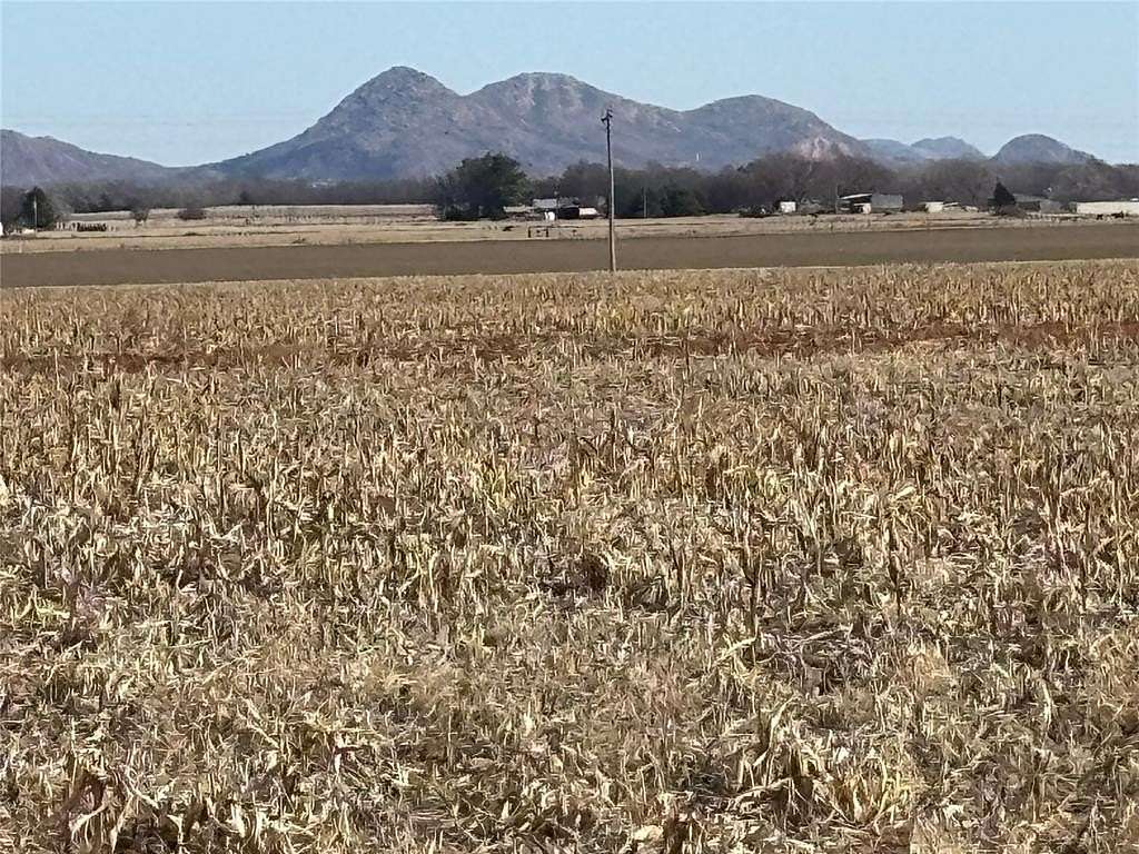 5 Acres of Residential Land for Sale in Altus, Oklahoma