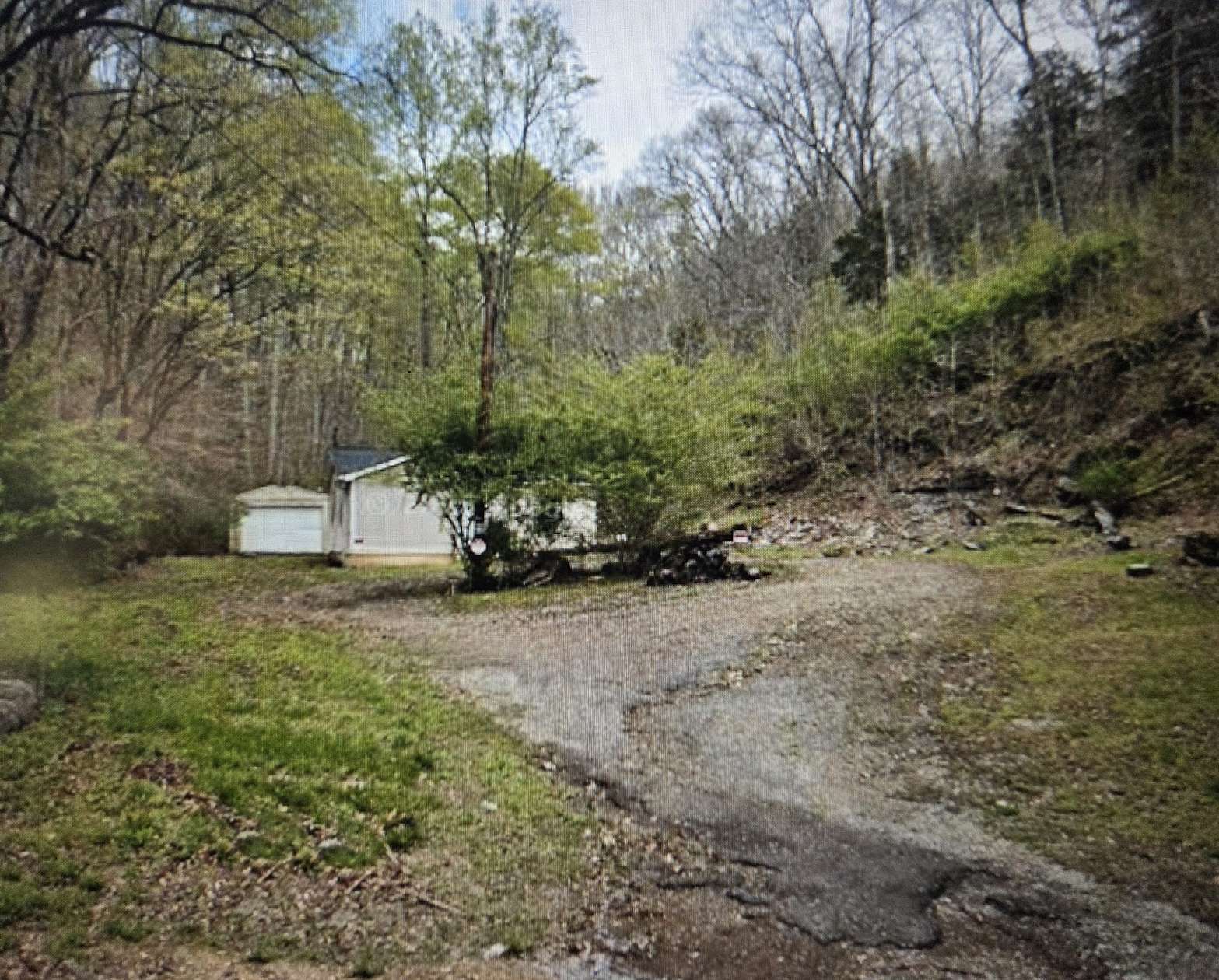 2 Acres of Residential Land with Home for Sale in Nashville, Tennessee