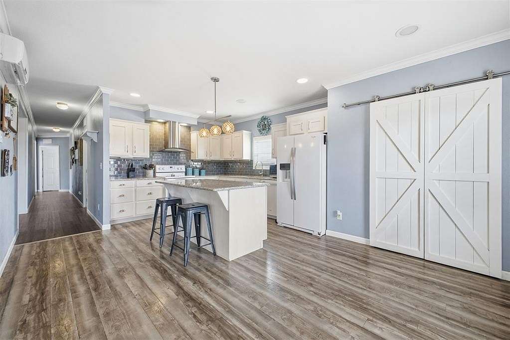 6.4 Acres of Residential Land with Home for Sale in Ninnekah, Oklahoma