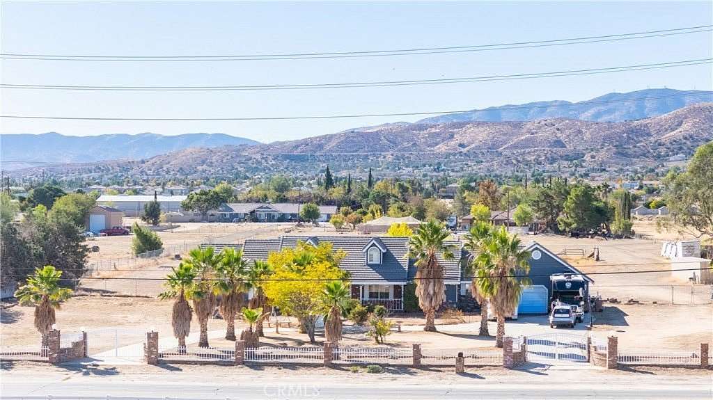 2.61 Acres of Residential Land with Home for Sale in Palmdale, California