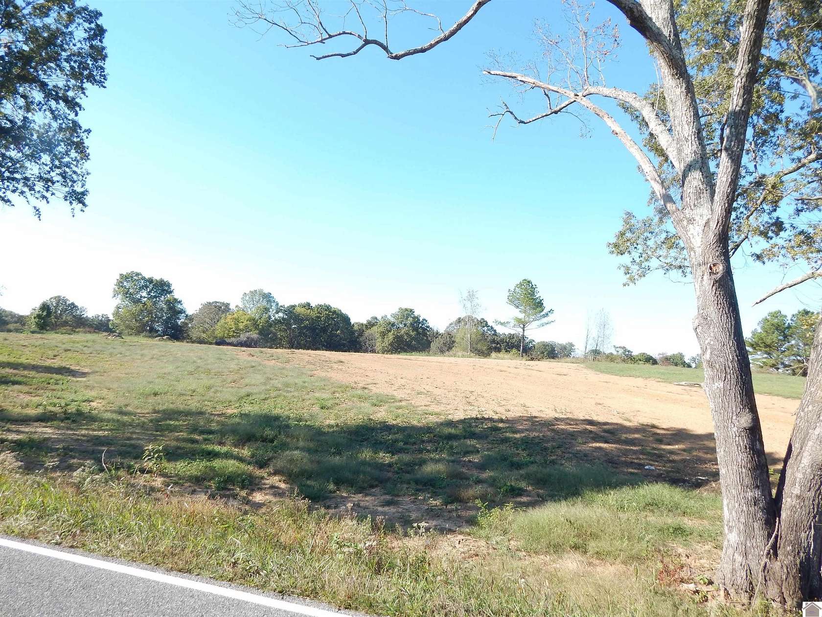 5 Acres of Residential Land for Sale in Gilbertsville, Kentucky