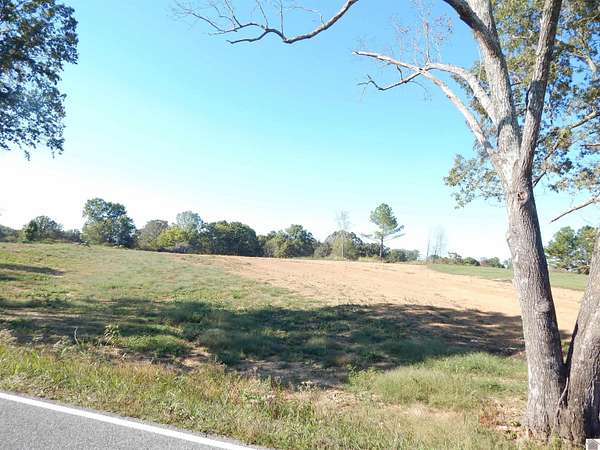 5 Acres of Residential Land for Sale in Gilbertsville, Kentucky
