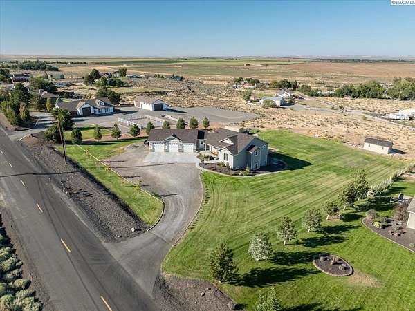 2.37 Acres of Residential Land with Home for Sale in Benton City, Washington