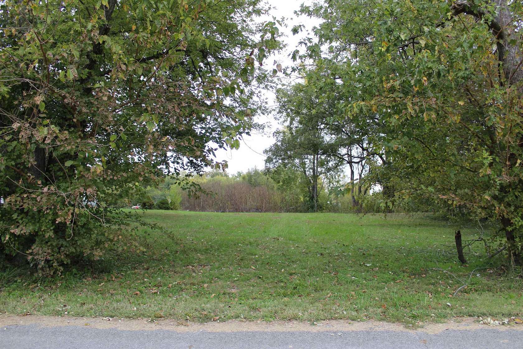 0.37 Acres of Residential Land for Sale in Waverly, Kentucky