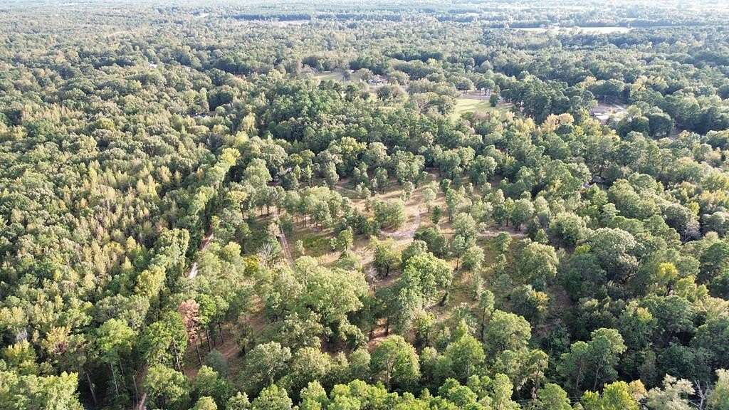 12.5 Acres of Land with Home for Sale in Texarkana, Arkansas