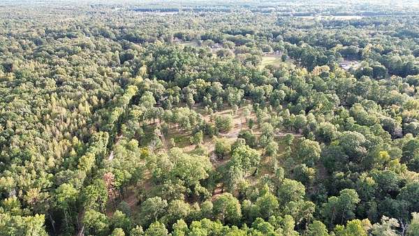 12.5 Acres of Land with Home for Sale in Texarkana, Arkansas