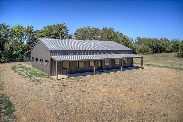 17.8 Acres of Land for Sale in Wolfe City, Texas