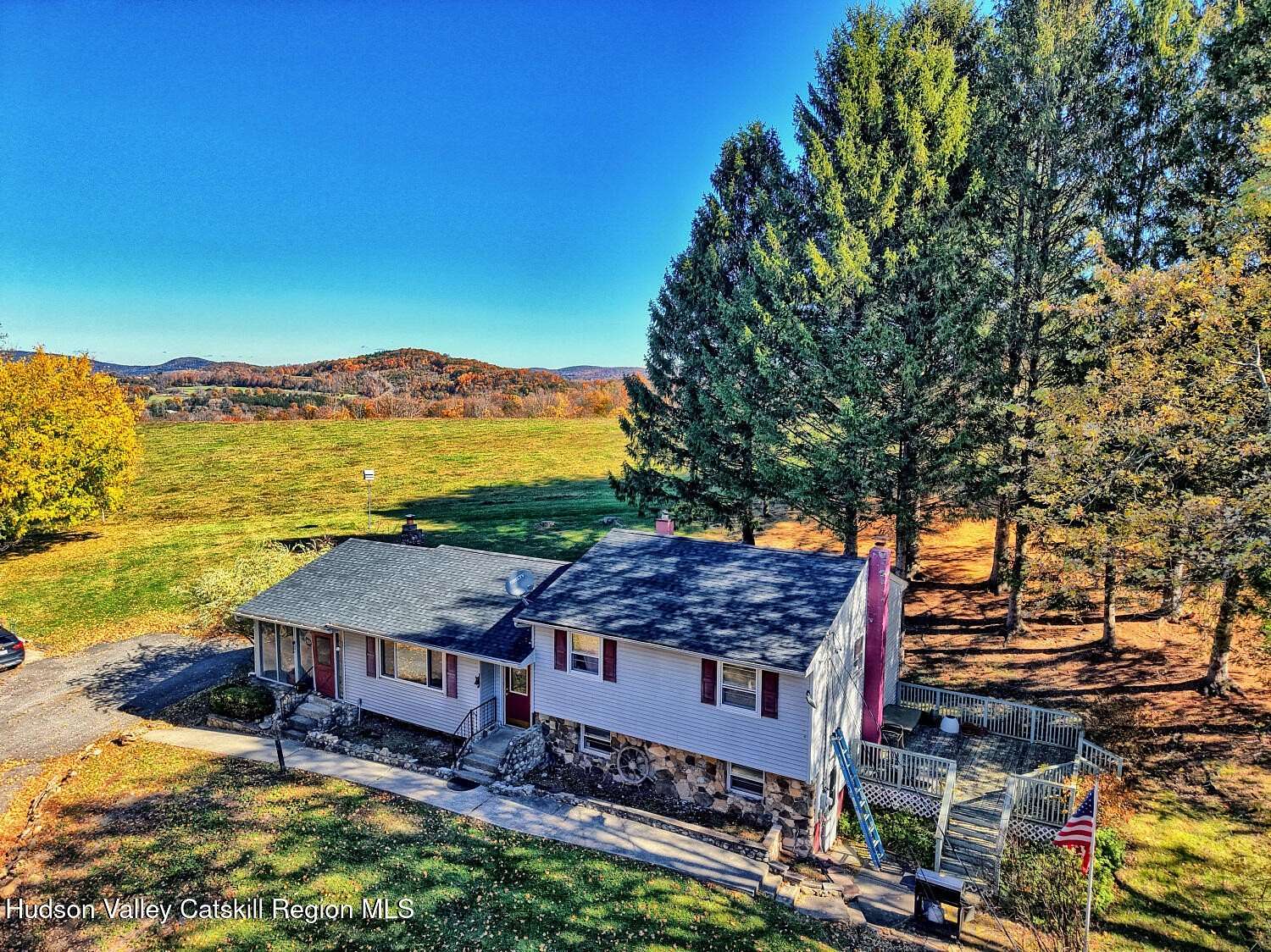 2.58 Acres of Residential Land with Home for Sale in Amenia, New York