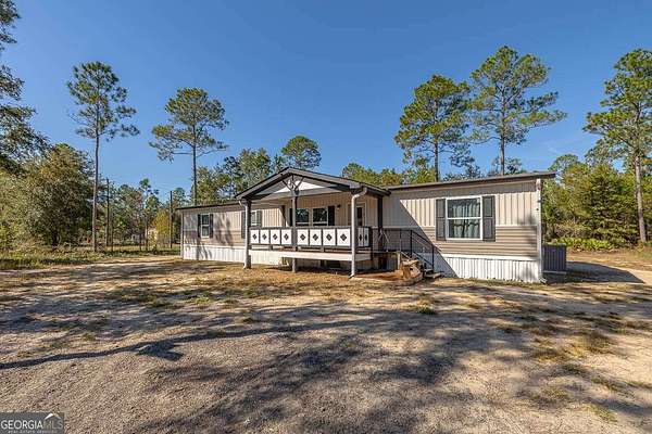 2 Acres of Residential Land with Home for Sale in Waynesville, Georgia