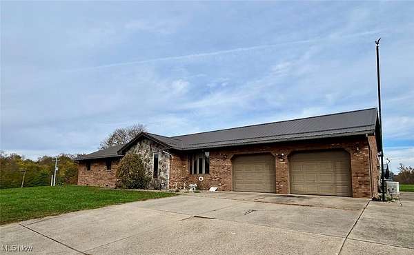 1.64 Acres of Residential Land with Home for Sale in Whipple, Ohio