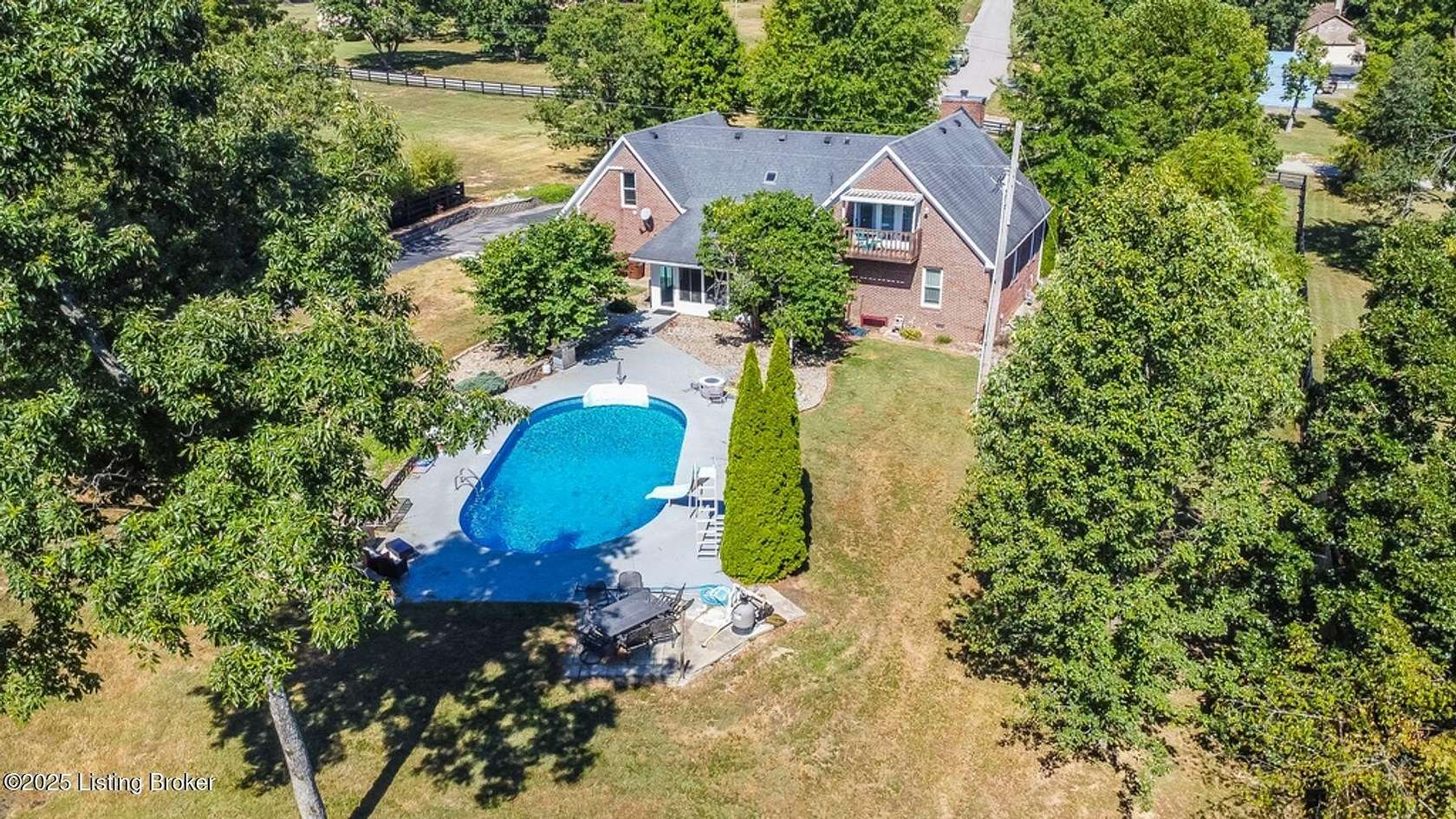 2.15 Acres of Residential Land with Home for Sale in Shepherdsville, Kentucky