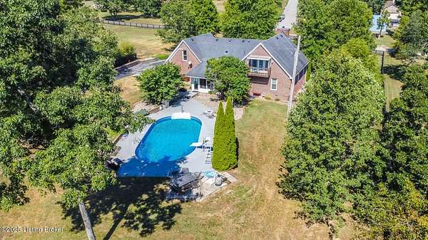 2.15 Acres of Residential Land with Home for Sale in Shepherdsville, Kentucky