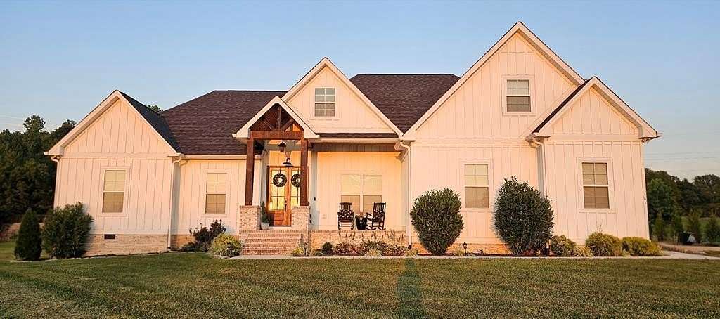 5.7 Acres of Residential Land with Home for Sale in Cookeville, Tennessee