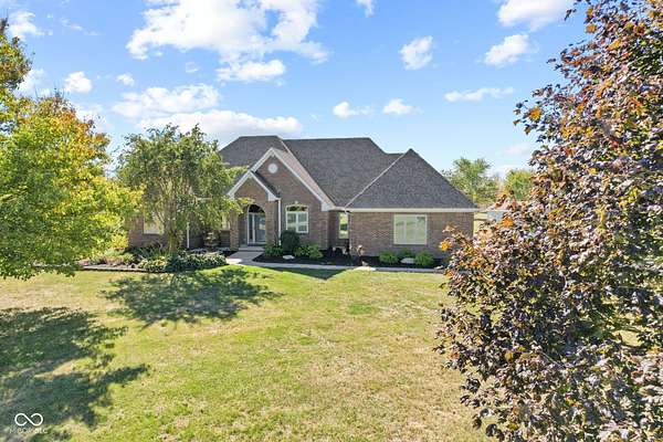 5 Acres of Residential Land with Home for Sale in Lebanon, Indiana