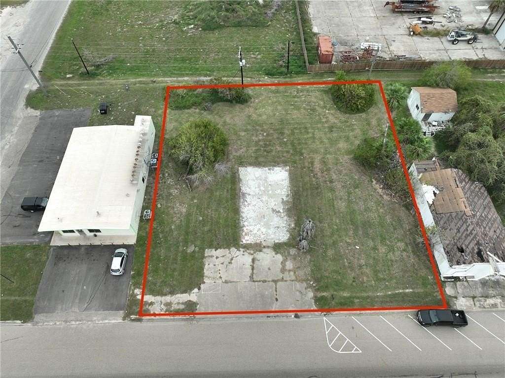 0.29 Acres of Mixed-Use Land for Sale in Aransas Pass, Texas