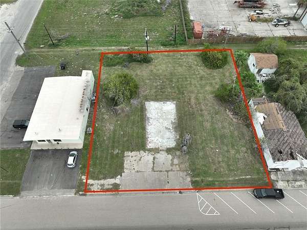 0.29 Acres of Mixed-Use Land for Sale in Aransas Pass, Texas