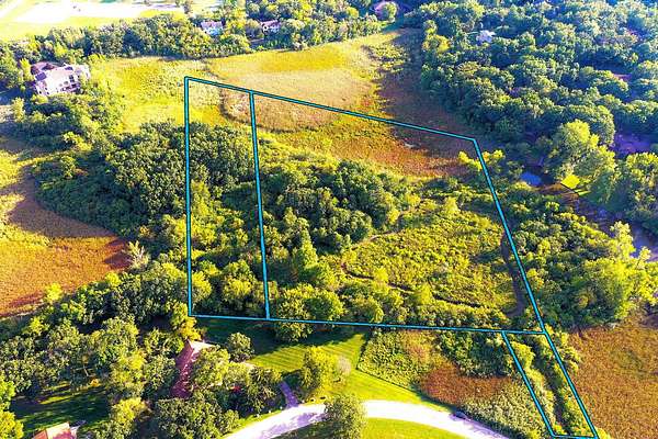 Land for Sale in Hawthorn Woods, Illinois