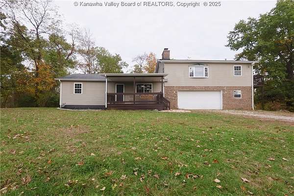 2.34 Acres of Residential Land with Home for Sale in St. Albans, West Virginia