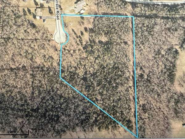 7 Acres of Residential Land for Sale in Kissee Mills, Missouri