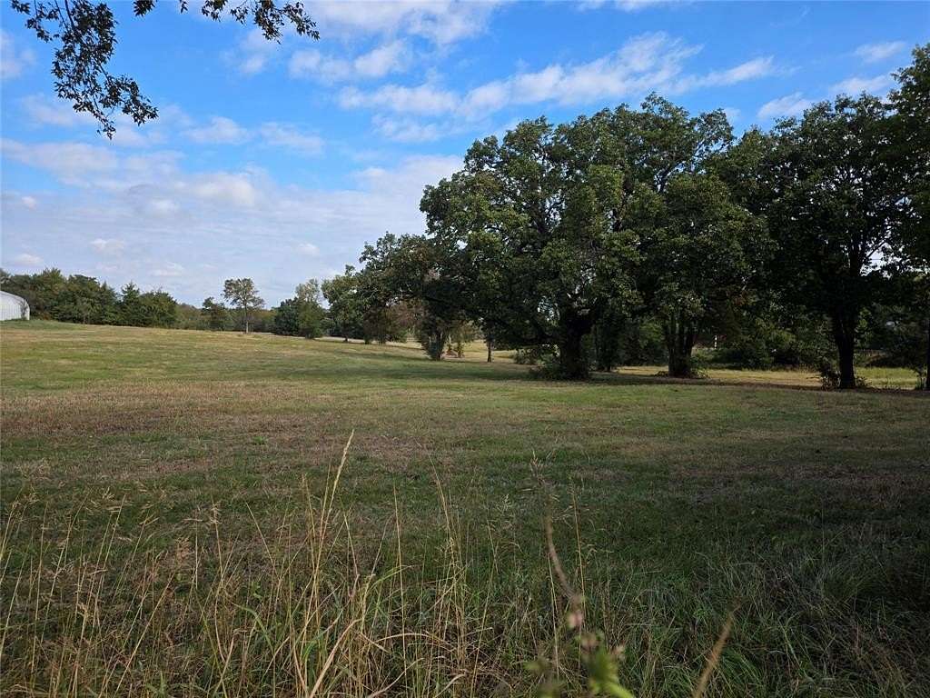 3 Acres of Residential Land with Home for Sale in Whitewright, Texas