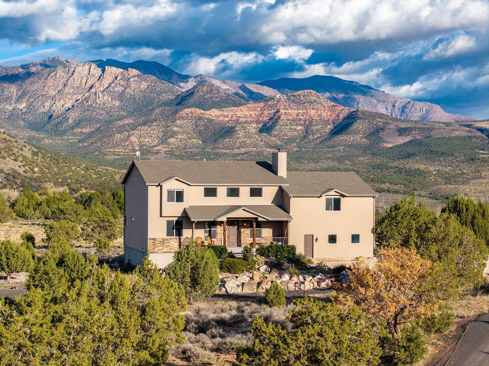 4 Acres of Residential Land with Home for Sale in Veyo, Utah