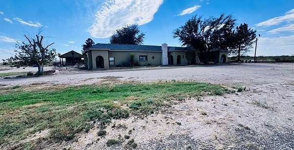 7.75 Acres of Residential Land with Home for Sale in Fort Stockton, Texas