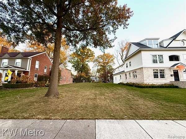 0.17 Acres of Residential Land for Sale in Royal Oak, Michigan