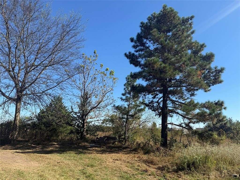 2.5 Acres of Residential Land for Sale in Quitman, Texas